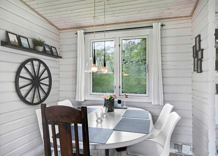 The Sun House Дом отдыха Хуннестед